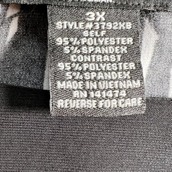 📌Elie McCarthny Soft Flowing Sleeveless Plus Size Maxi Dress - Picture 13 of 15